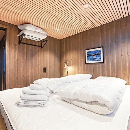 Rorbuleilighet Lysoysundet 1G Henningsvaer Ngoại thất bức ảnh